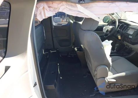 2015 Toyota Tacoma from USA, damaged, VIN 5TFTX4CNXFX059371